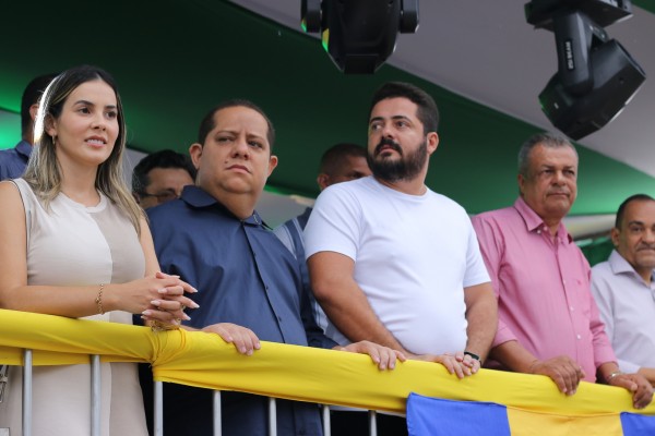 Imagem da galeria Desfile Cívico -  Areia Branca 2023