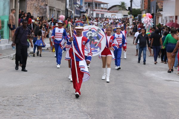 Imagem da galeria Desfile Cívico -  Areia Branca 2023