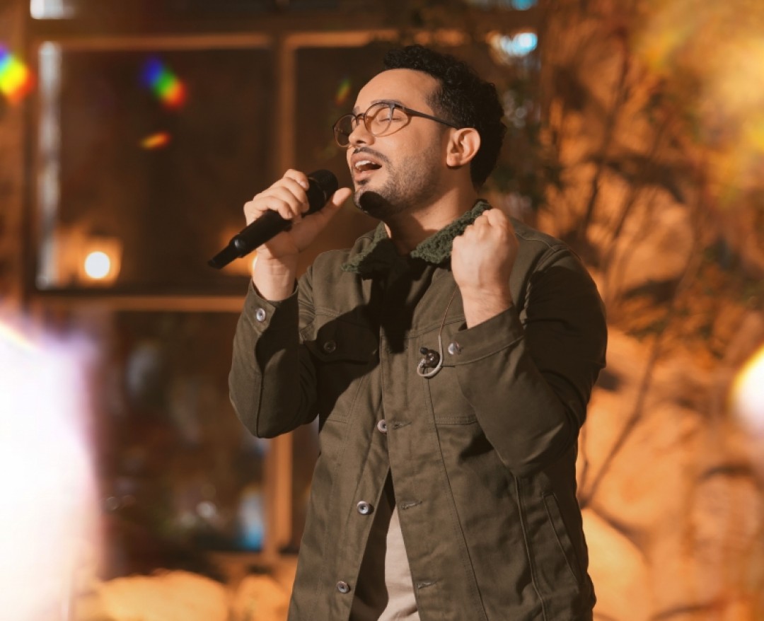 Pela primeira vez, cantor gospel Misaias Oliveira se apresentará em Areia Branca em noite de fé e adoração