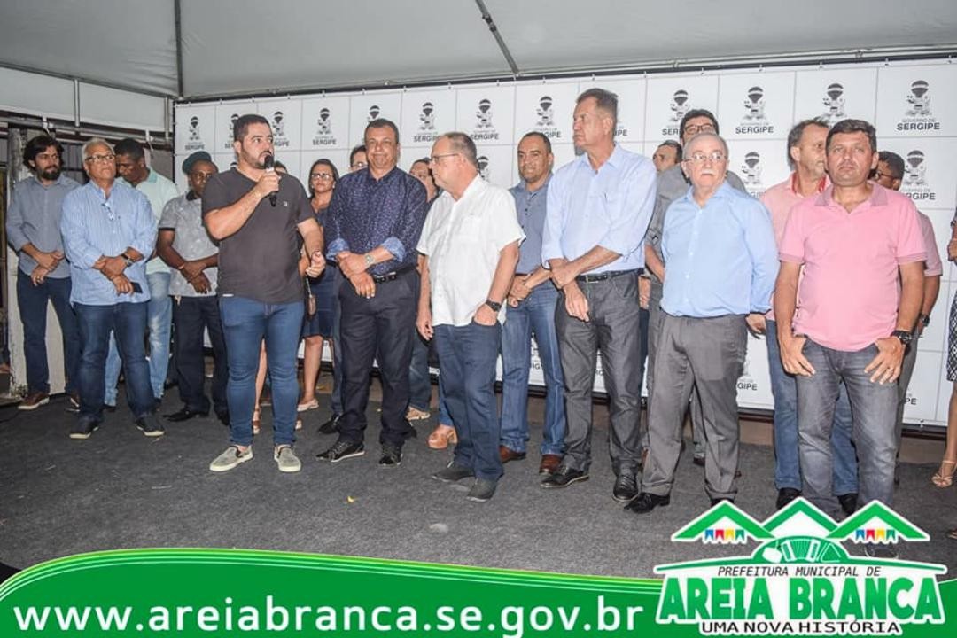 Prefeito Alan pede a Belivado ajuda para asfaltar rodovia do Pov. Pedrinhas e anuncia reforma de praças