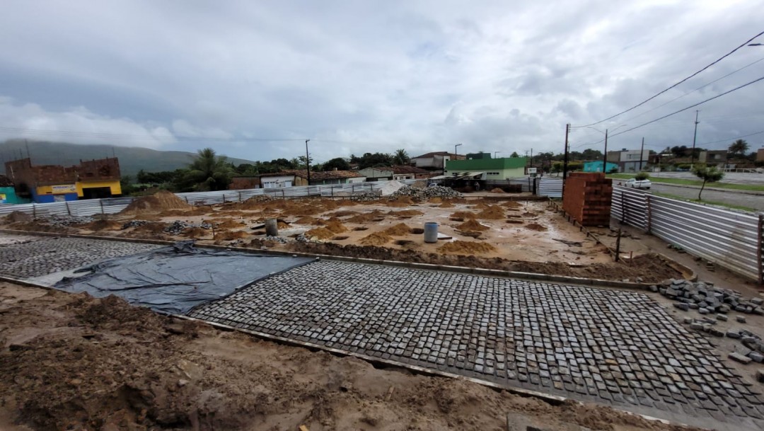Prefeitura de Areia Branca inicia construção do Centro de Convivência do Idoso