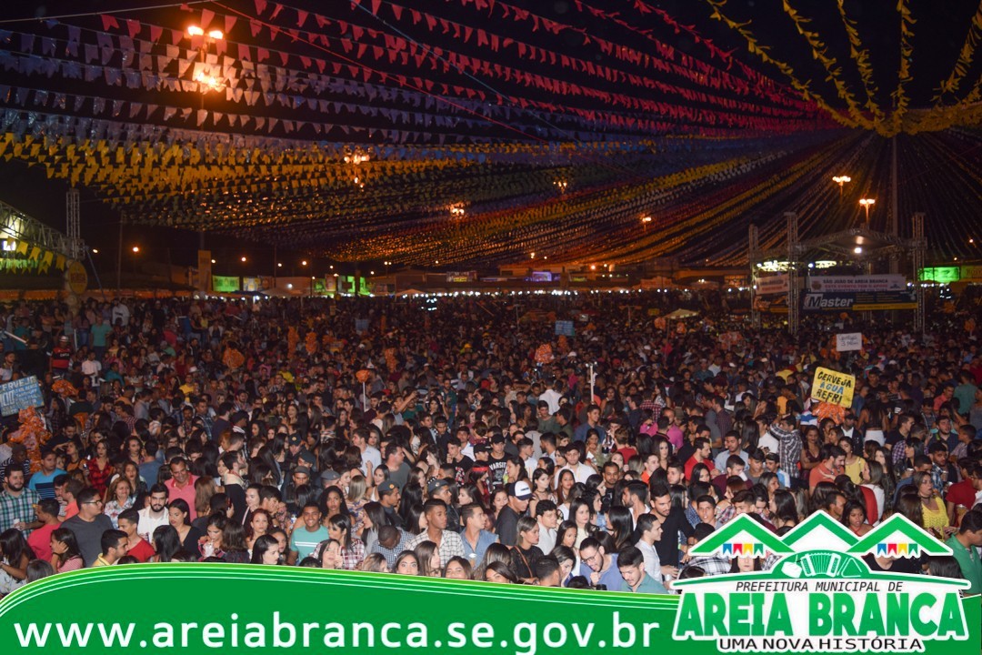 Segunda noite do São João Pé no Chão de Areia Branca agita público presente