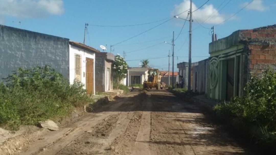 Calçamento das ruas: José Ramos e Santa Rita de Cássia