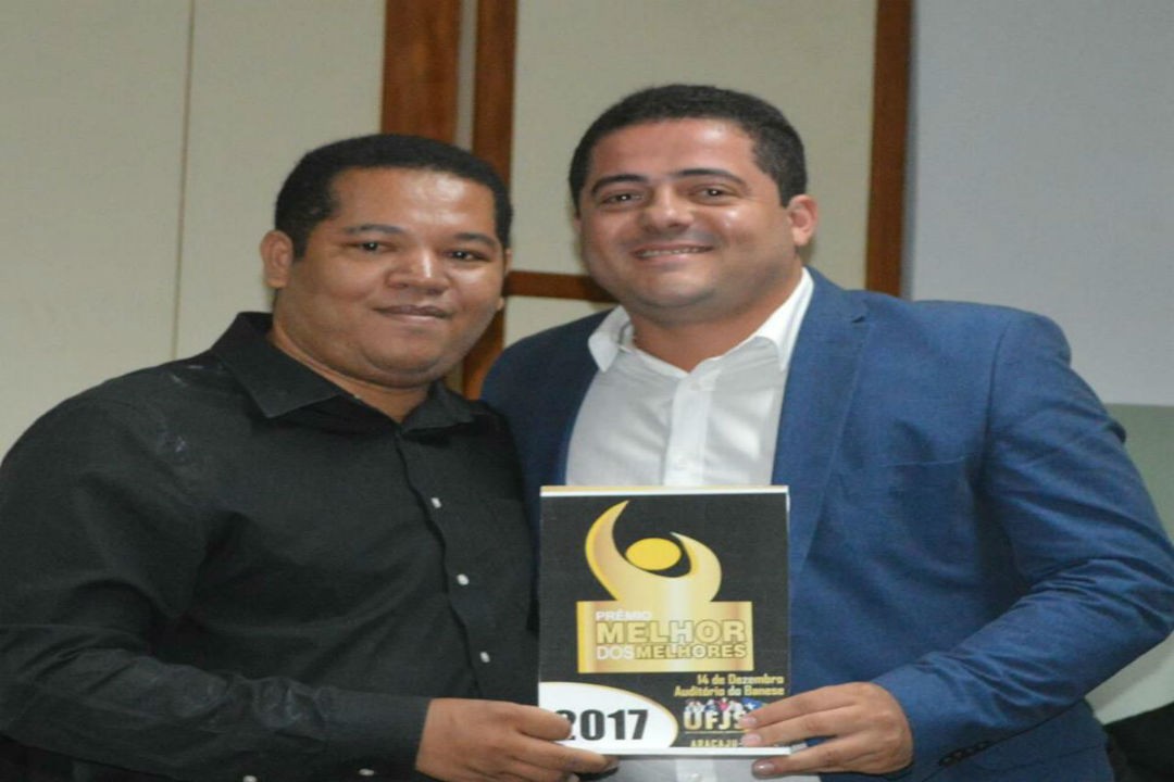 Prefeito Alan de Agripino recebe Prêmio Melhor dos Melhores 2017